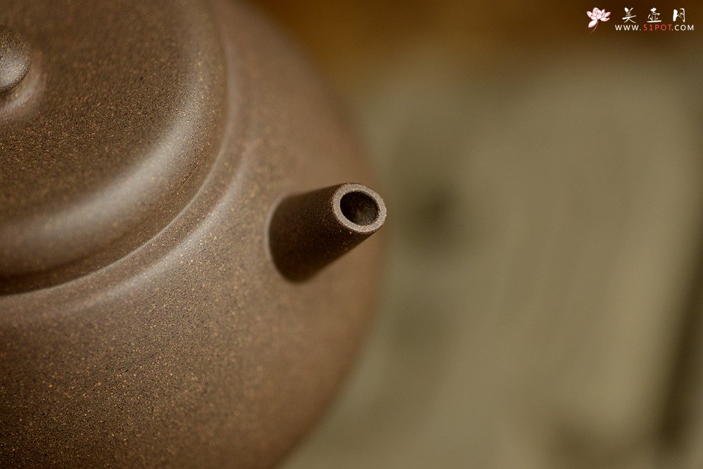 紫砂壶图片：万阗阗最新力作国助和石精刻 全手龙蛋 飘逸俊秀 文气十足 - 美壶网