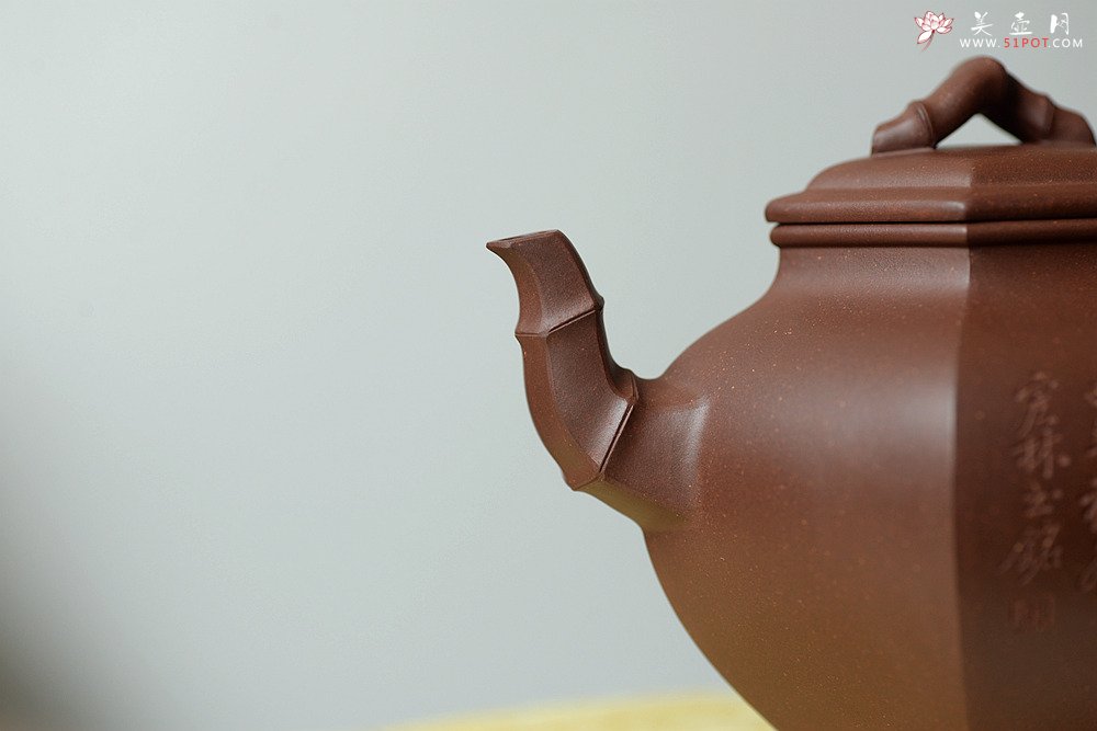 紫砂壶图片：何卫枫原创作品 全手六方雅竹 精美俊秀 强强联合陈宏林装饰 - 美壶网