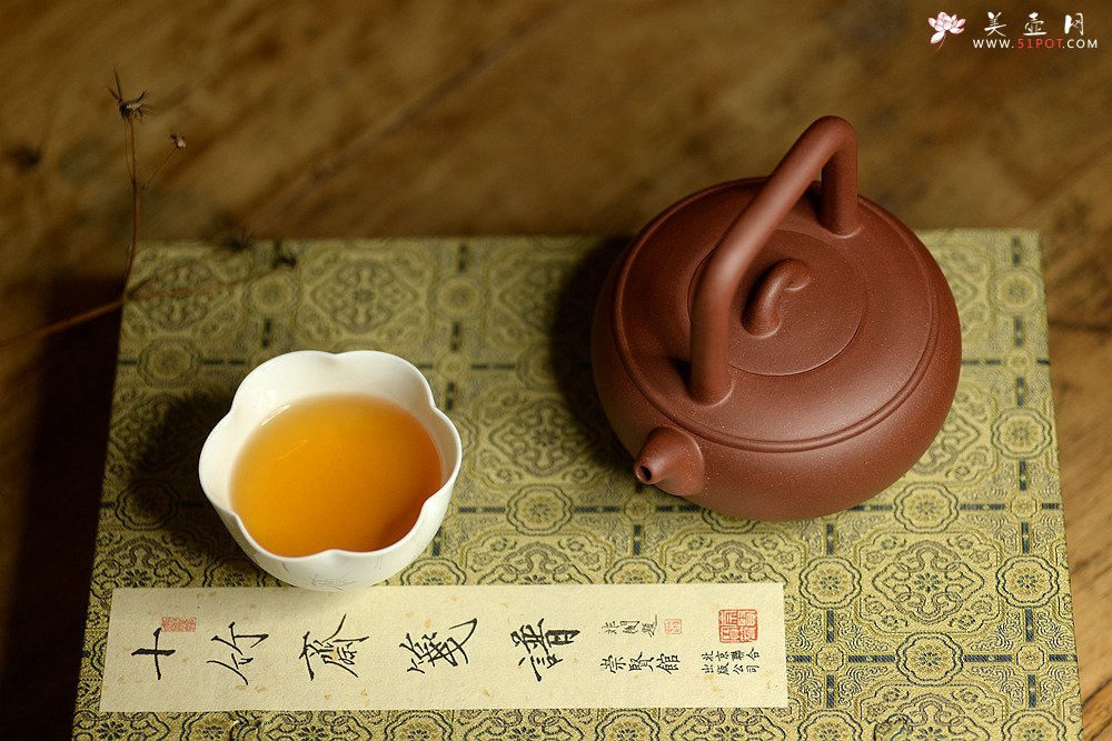 紫砂壶图片：张悦全手工新品 光明提梁 难度大 极品底槽清 - 美壶网