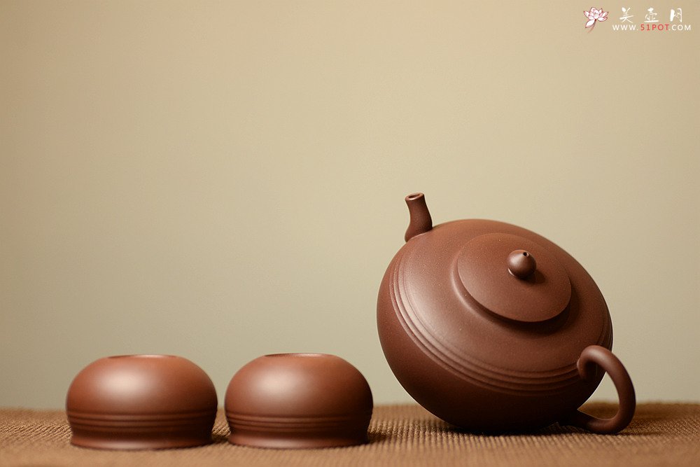 紫砂壶图片：古朴大气~ 于洪霞老师精心之作 全手汉韵套组~ 饱满俊雅 - 美壶网