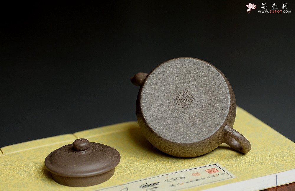 紫砂壶图片：国助工唐文全手新作 隐乐壶 大口实用 端庄秀气 - 美壶网