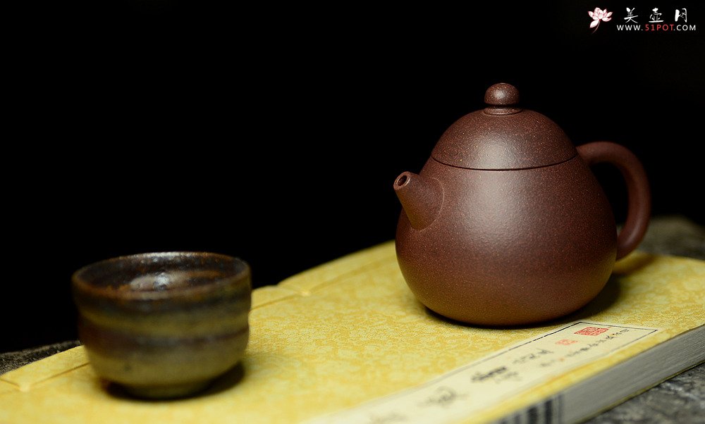 紫砂壶图片：淞庐作品 高温老紫泥 古朴 老味 全手文旦 - 美壶网