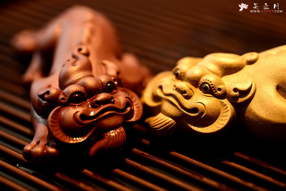 紫砂壶图片：美壶特惠 做工精细 生动传神 貔貅~~茶盘尤物 - 美壶网