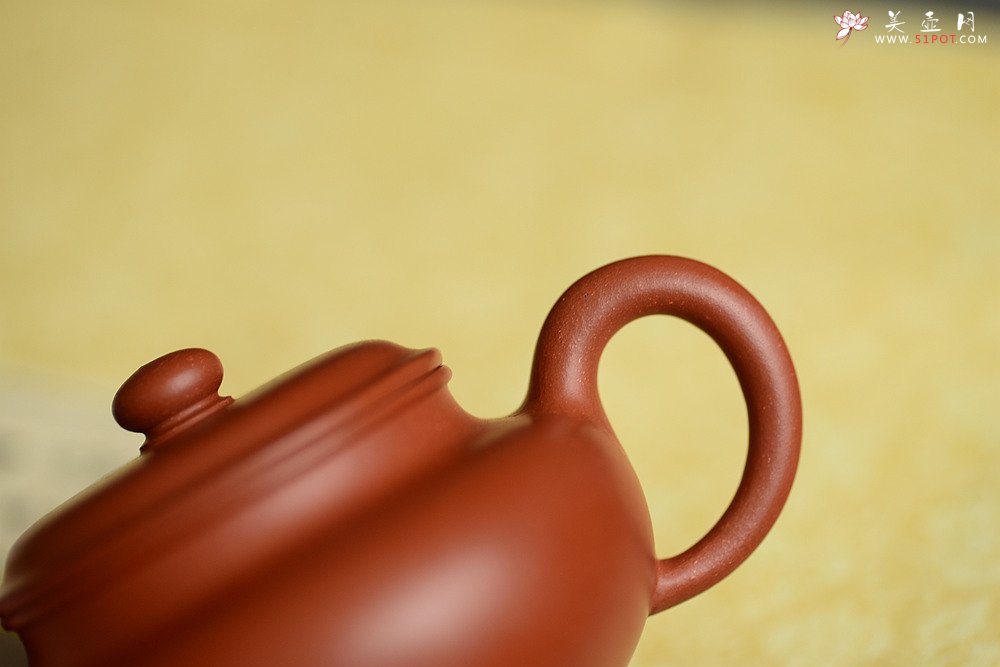 紫砂壶图片：手工练泥 矿质丰富 传统朱泥小仿古 夏日消暑利器 - 美壶网