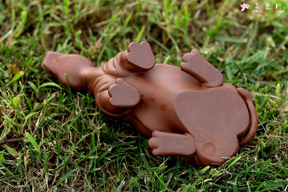 紫砂壶图片：稳如泰山~~犀牛 做工细腻 主体神态逼真 别有一番风味！ - 美壶网