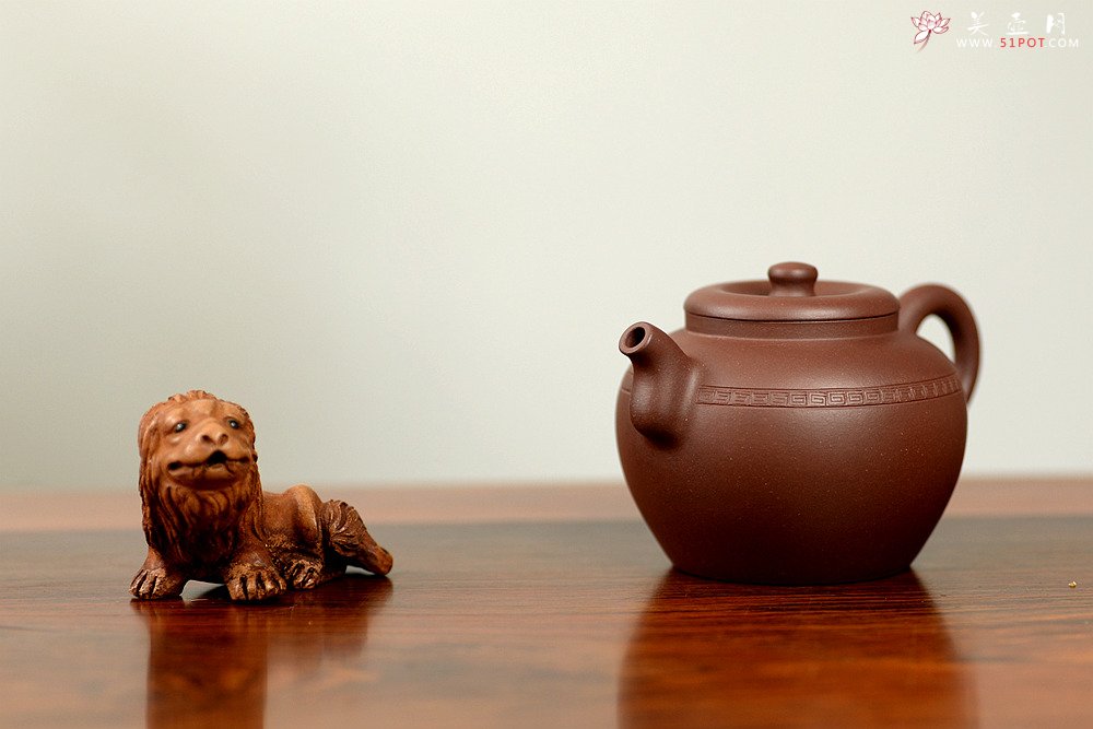 紫砂壶图片：钱建荷全手新作 品心 古瓮造型颇为好玩 做工精致  知心 - 美壶网