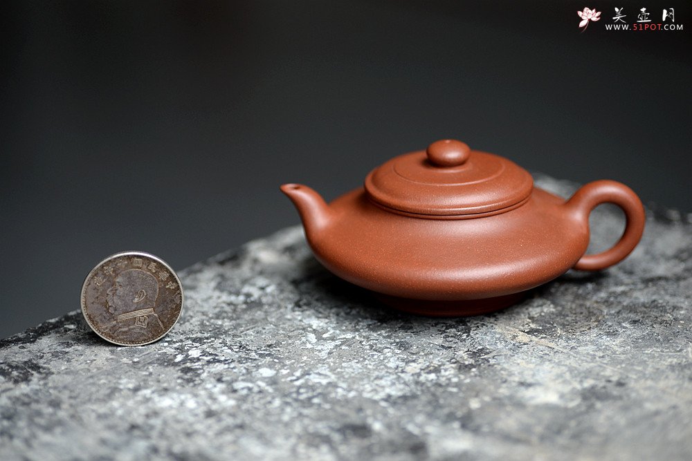 紫砂壶图片：国师顾小英作品 线条流畅 实用精品 水扁 绿茶知音 优质清水泥 - 美壶网