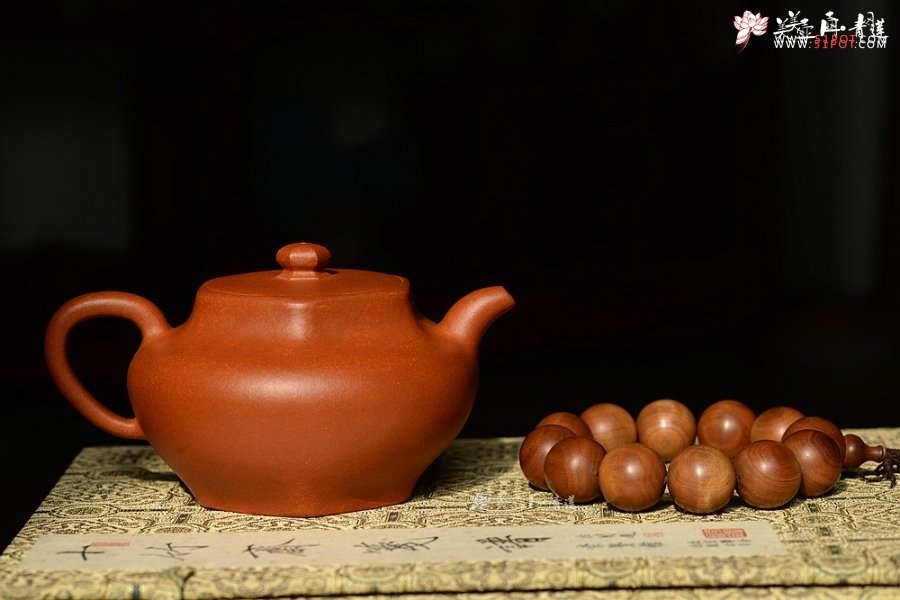 紫砂壶图片：潘小东乙未年新作  精品红降坡 实力作品 行方智圆 全手古韵 - 美壶网