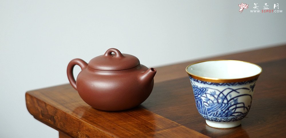 紫砂壶图片：俞欣荣新作 美壶特惠 经典实用 出水如注 线条流畅 做工精致 汉韵（高旭峰款式） - 美壶网