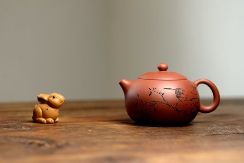 朱牧清紫砂壶 优质老清水泥 圆润饱满 可人西施 文气的装饰  原矿清水泥