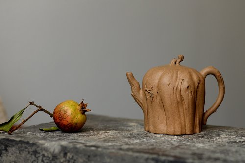 刘秀紫砂壶 刘秀全手经典作品 肌理自然生动 高挑挺拔 古朴之味~~颀长壶 老段泥