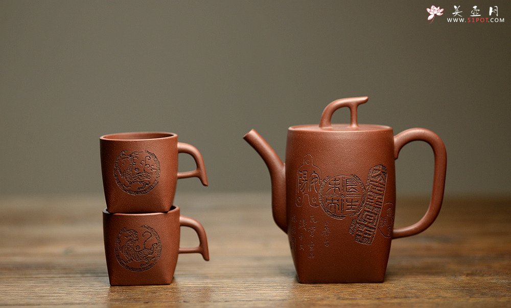 紫砂壶图片：詹黎明经典代表作 方圆之美 紫玉金砂 全手汉韵套组 张听刚装饰 金农清味~ - 美壶网