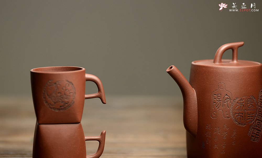 紫砂壶图片：詹黎明经典代表作 方圆之美 紫玉金砂 全手汉韵套组 张听刚装饰 金农清味~ - 美壶网