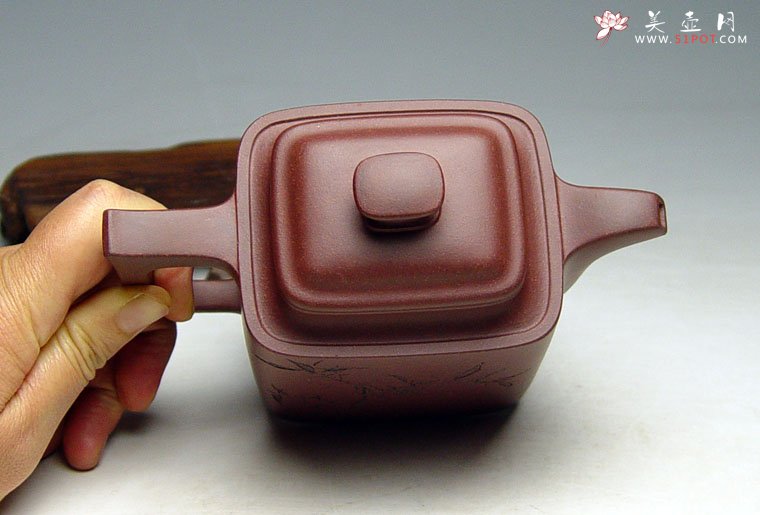 紫砂壶图片：《明月方壶》 - 美壶网