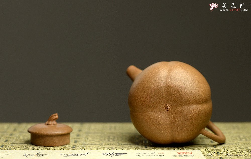 紫砂壶图片：姜建荣全手作品 古拙有趣 小巧可人 全手硕果  - 美壶网