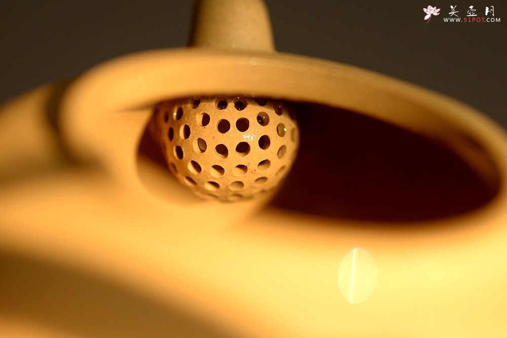 紫砂壶图片：于洪霞全手新品 灵气可人 纯正本山段泥 瓜 - 美壶网