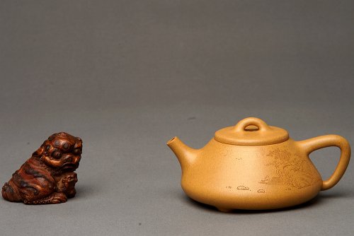 曲峰紫砂壶 和石装饰山水清韵 耐品回味 实用精品  全手老段子冶石瓢  原矿段泥