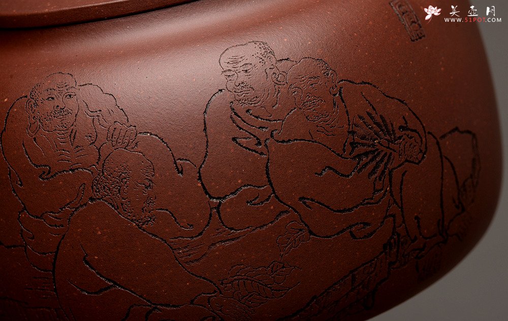 紫砂壶图片：钱建荷全手新作 环玉提梁 做工精致 浑厚大气 国助袁德波装饰  - 美壶网