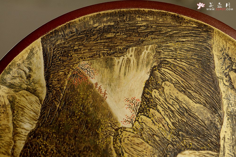 紫砂壶图片：张听刚新意装饰 山水挂盘 紫砂着色 韵味十足 精品~ - 美壶网