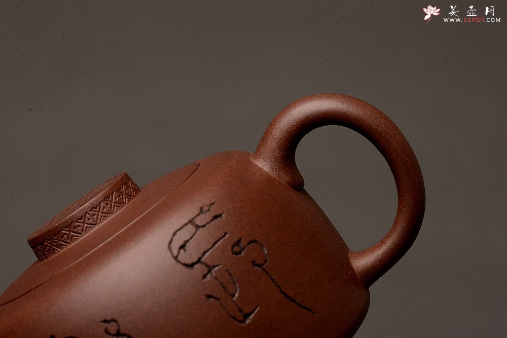 紫砂壶图片：寓意吉祥 稳重典雅 精工全手四灵井栏 - 美壶网