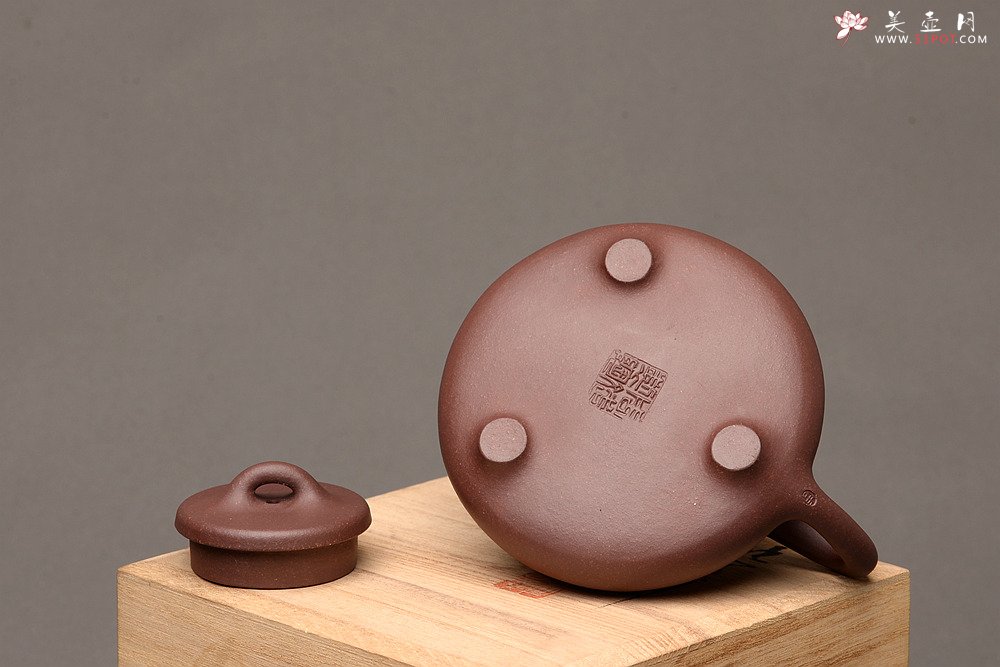 紫砂壶图片：周斌全手子冶石瓢 做工精致 器形端正~ 骨肉均挺 - 美壶网