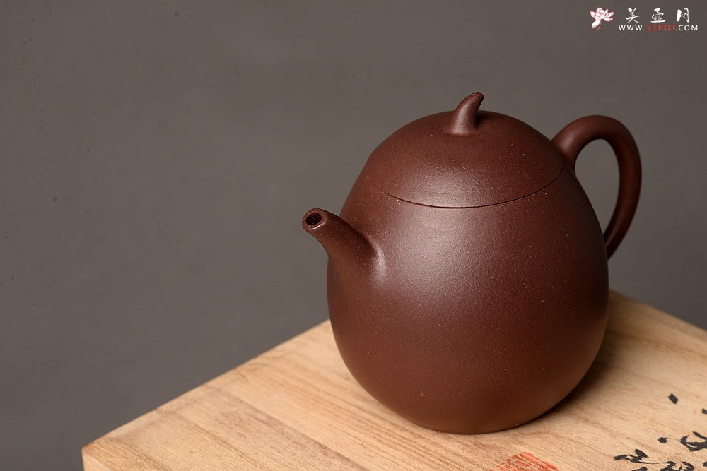 紫砂壶图片：王薇乙未年冬 娇小可人 神足趣浓 全手高茄 - 美壶网