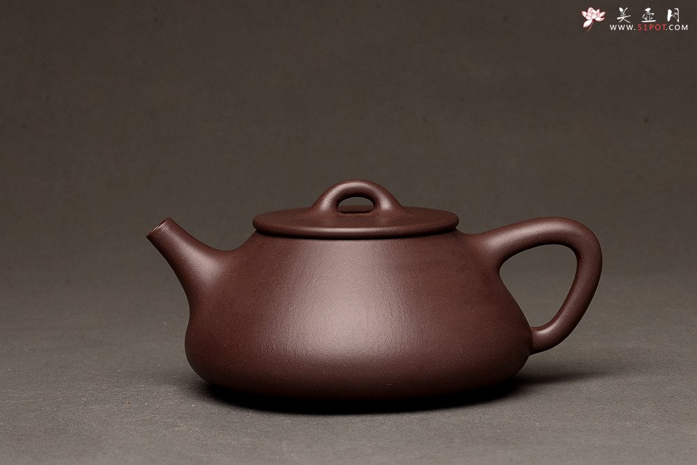 紫砂壶图片：器形周正 全手平盖石瓢 端庄秀丽 - 美壶网