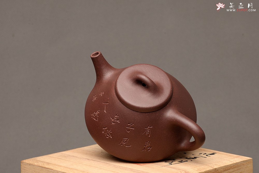 紫砂壶图片：周斌全手子冶石瓢 做工精致 器形端正~ 骨肉均挺 - 美壶网