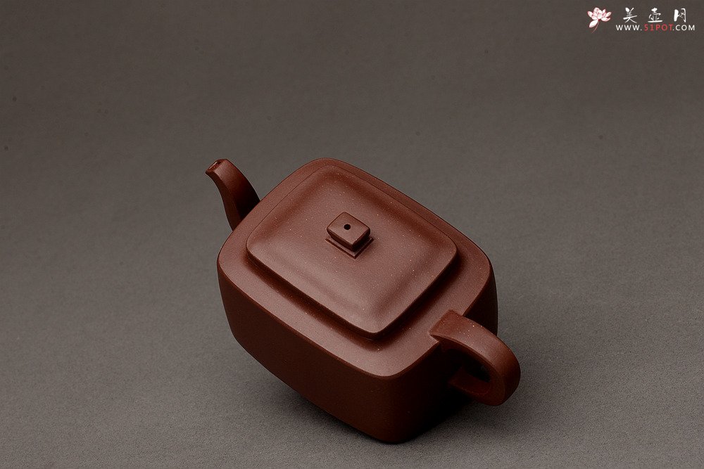 紫砂壶图片：马建鹏作品 美壶特惠 全手书香小四方 工整挺拔 - 美壶网