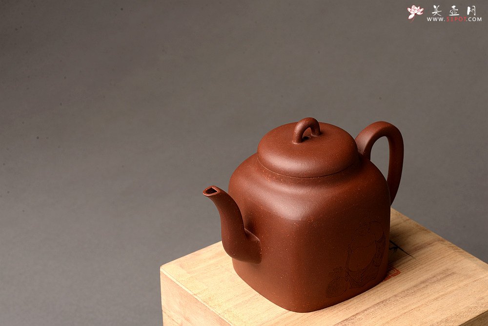 紫砂壶图片：于洪跃全手新品 方圆结合 挺拔劲美 柔与刚  印方 - 美壶网