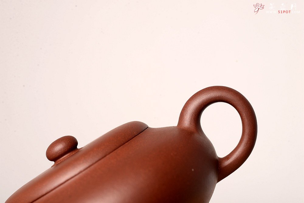 紫砂壶图片：王薇乙未年冬 娇小可人 明清意韵 把玩实用 全手扁梨 - 美壶网
