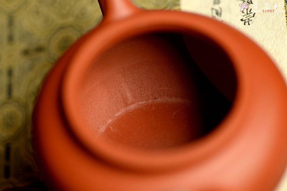 紫砂壶图片：优质朱泥 娇艳迷人 全手仿古 传统实用 - 美壶网