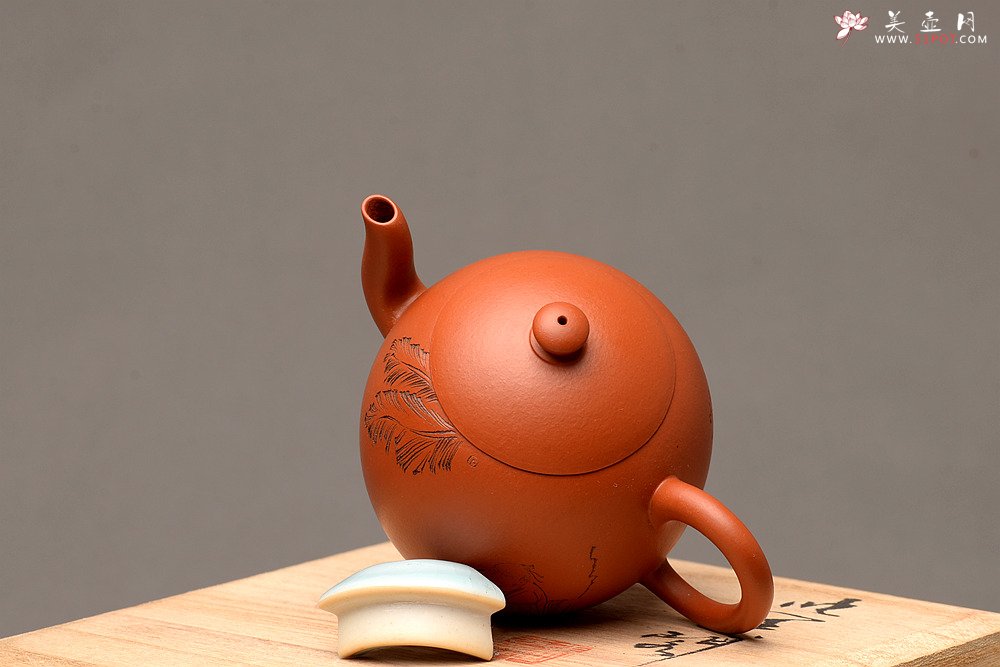 紫砂壶图片：徐亚春新品 优质朱泥 秀气可人 元静 游心堂主人装饰 - 美壶网