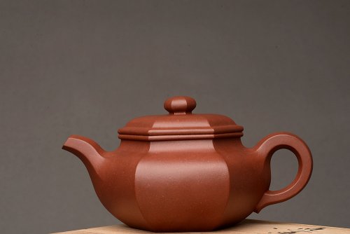 顾文君紫砂壶  韧度十足  全手六方仿古  线条挺拔 端方雅正 原矿清水泥