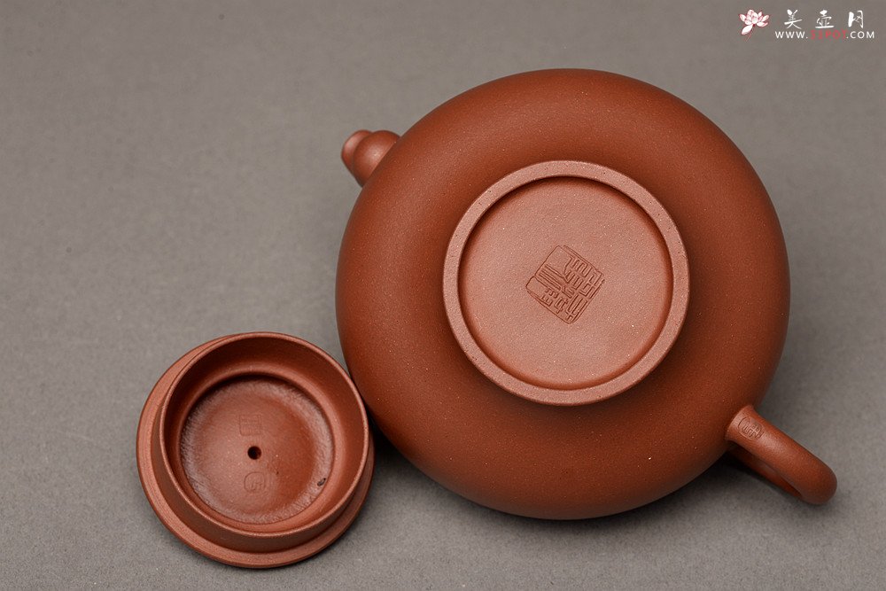 紫砂壶图片：于洪霞乙未年全手作品 妩媚多姿 原创系列之束缨 耐品佳作 - 美壶网