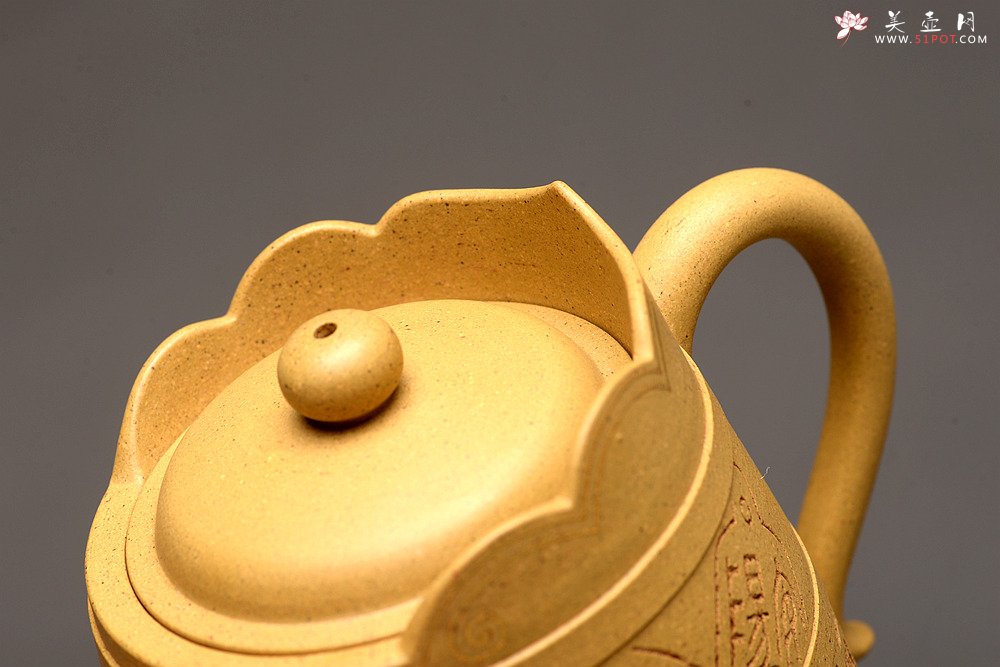紫砂壶图片：于洪霞乙未冬作品  张听刚装饰 简古拙朴 做工精致 全手摹古僧帽 - 美壶网