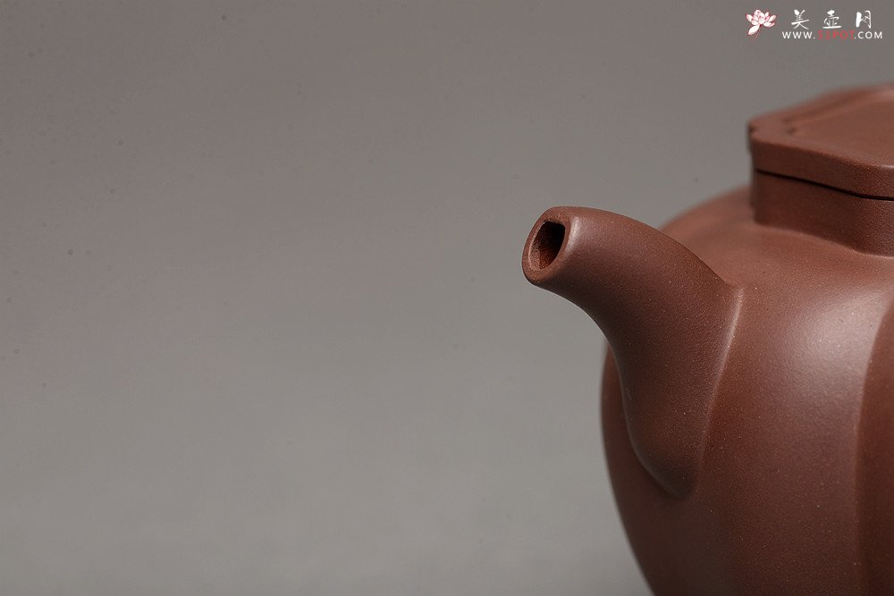 紫砂壶图片：酒虎全手 乙未冬精品佳作 做工精致 狮球二式 推荐~ 优质紫泥 - 美壶网