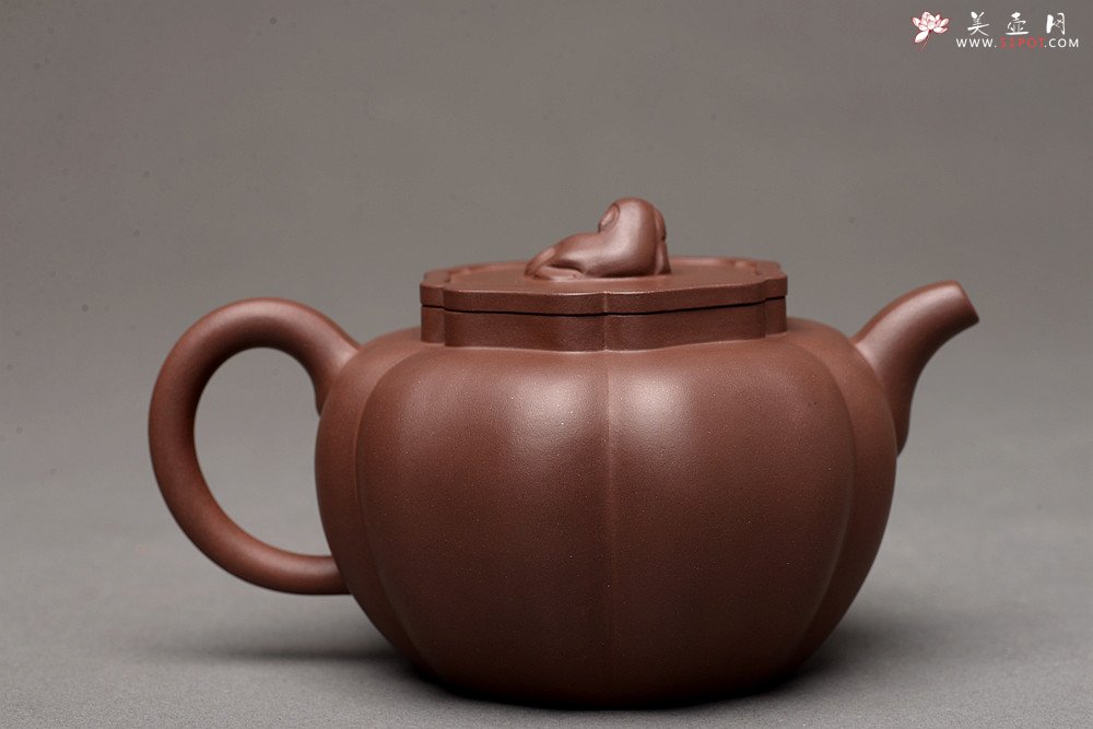 紫砂壶图片：酒虎全手 乙未冬精品佳作 做工精致 狮球二式 推荐~ 优质紫泥 - 美壶网