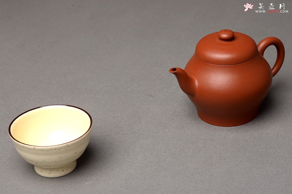 紫砂壶图片：摹古之作 杀茶利器 优质朱泥 线条优美 高亭 做工精致 - 美壶网