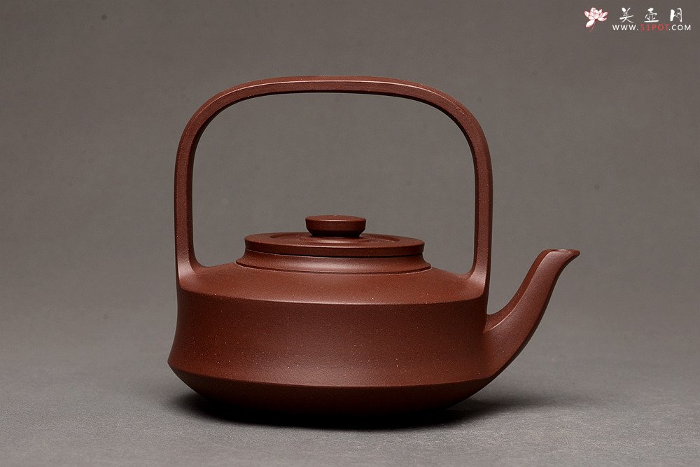 紫砂壶图片：钱建荷作品 全手经典提璧 精工典范 纯正底槽青 神韵犹存 - 美壶网