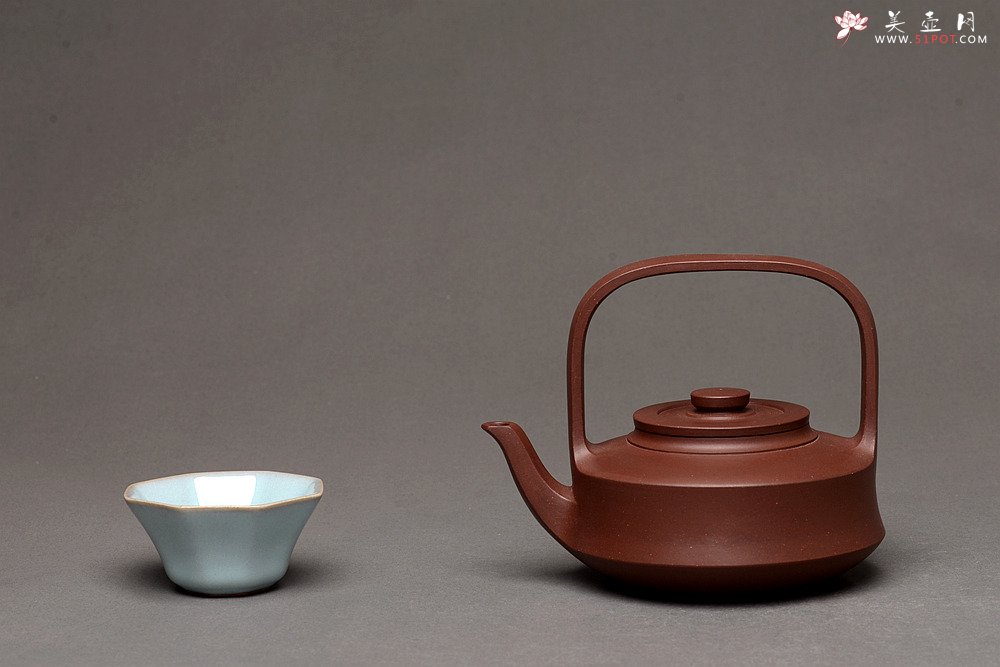 紫砂壶图片：钱建荷作品 全手经典提璧 精工典范 纯正底槽青 神韵犹存 - 美壶网