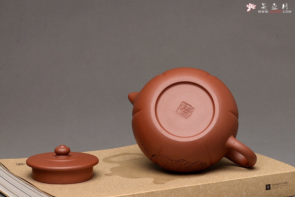 紫砂壶图片：钱伟刚最新作品 饱满 器形端庄 素心 - 美壶网