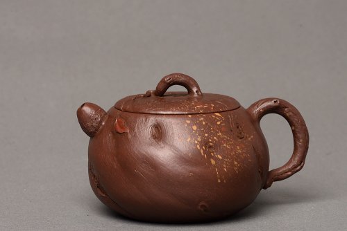 潘丹初紫砂壶 潘丹初乙未冬全手作品 砂滴点点 随型桩 俏人小嘴 秋思 出水暴爽 原矿紫泥