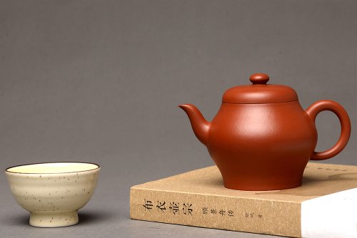 曲峰紫砂壶 摹古之作 杀茶利器 优质朱泥 线条优美 高亭 做工精致 原矿朱泥