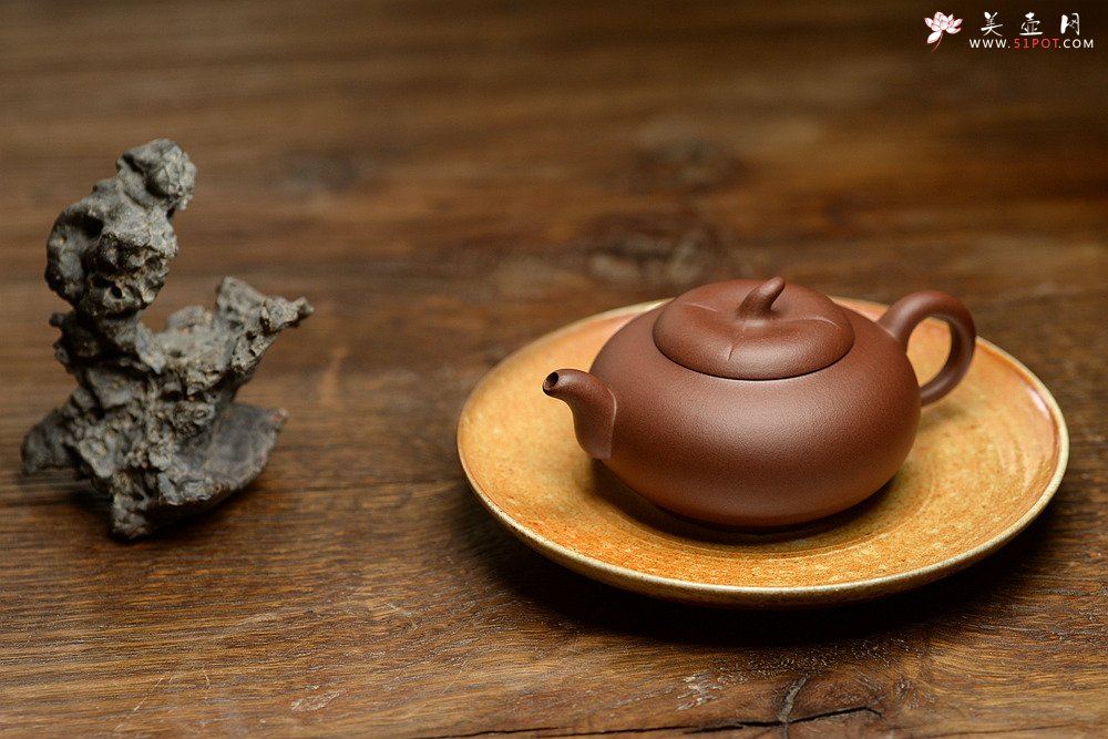 紫砂壶图片：王微丙申年全手新品 做工精致 灵巧秀雅  柿圆壶 - 美壶网