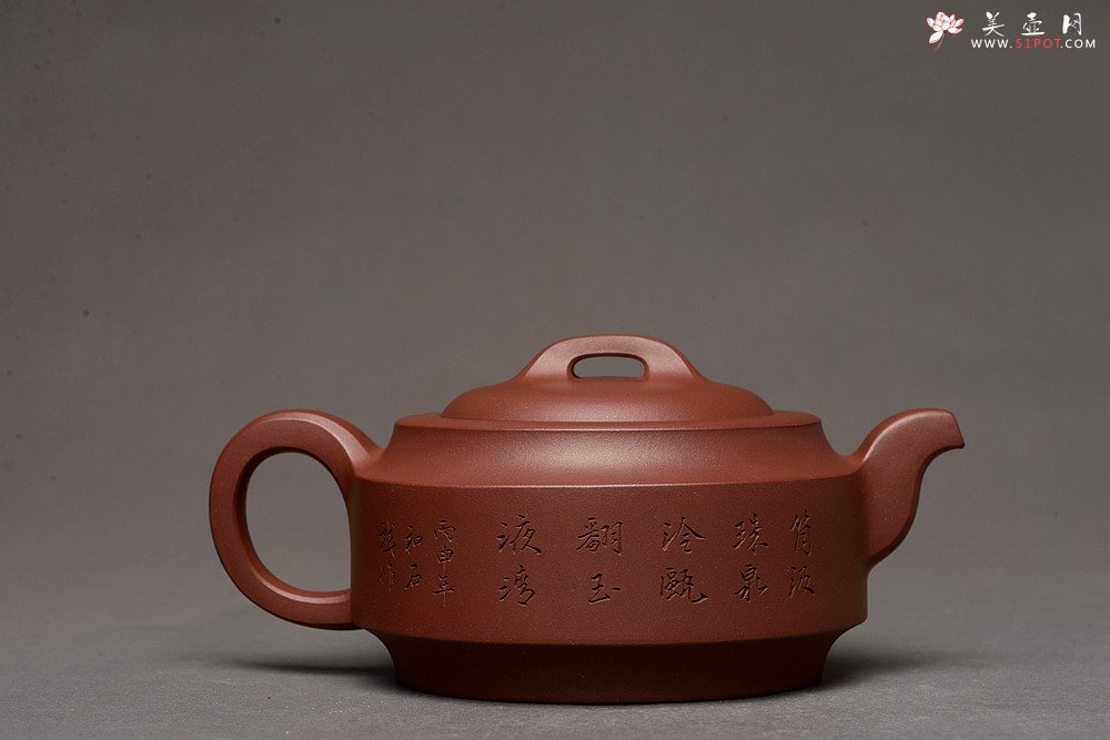 紫砂壶图片：万阗阗丙申年初春新品 精品中的精品 大气精工 国师和石双刀装饰 全手汉君 顶级底槽青 - 美壶网