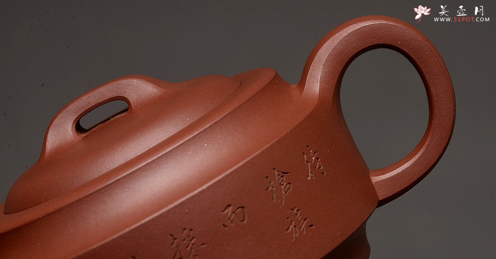 紫砂壶图片：万阗阗丙申年初春新品 精品中的精品 大气精工 国师和石双刀装饰 全手汉君 顶级底槽青 - 美壶网