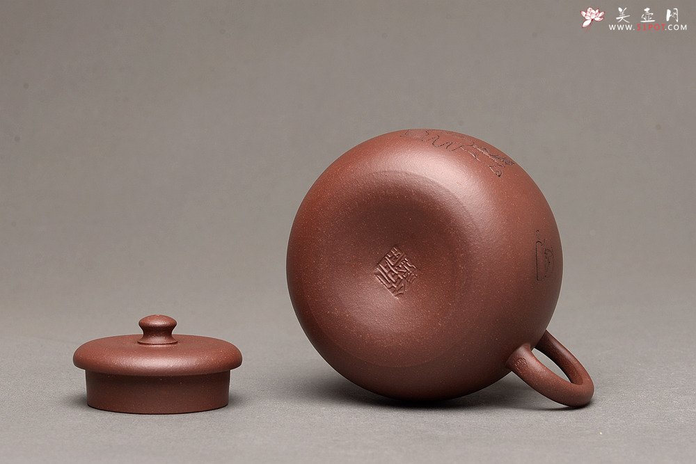 紫砂壶图片：美壶特惠 俞欣荣新品 经典之作 钢管直流~独孔 古拙有味 盉式茗壶  - 美壶网