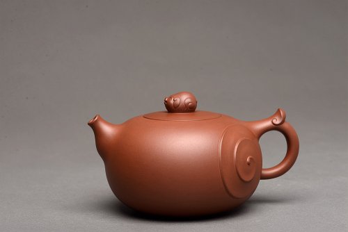 于洪霞紫砂壶 乙未年终全手力作 敦厚可人 处处细节 寓意吉祥 金猪纳福  原矿底槽清