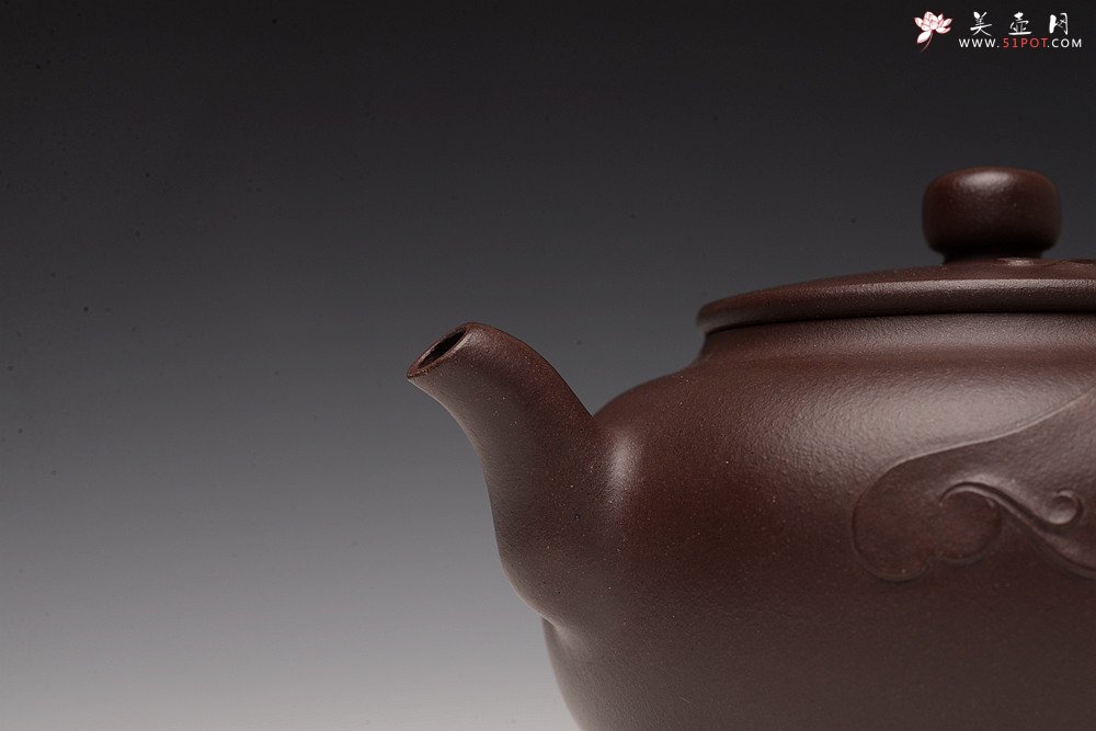 紫砂壶图片：高雪琴乙未年全手原创作品 陆轶舟精心装饰 云卷云舒 雅致 云锦 - 美壶网
